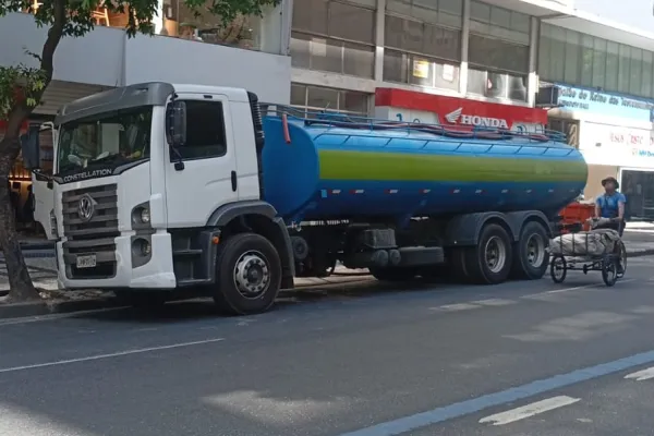 31e6de39b298487ea59fcf94bac597381